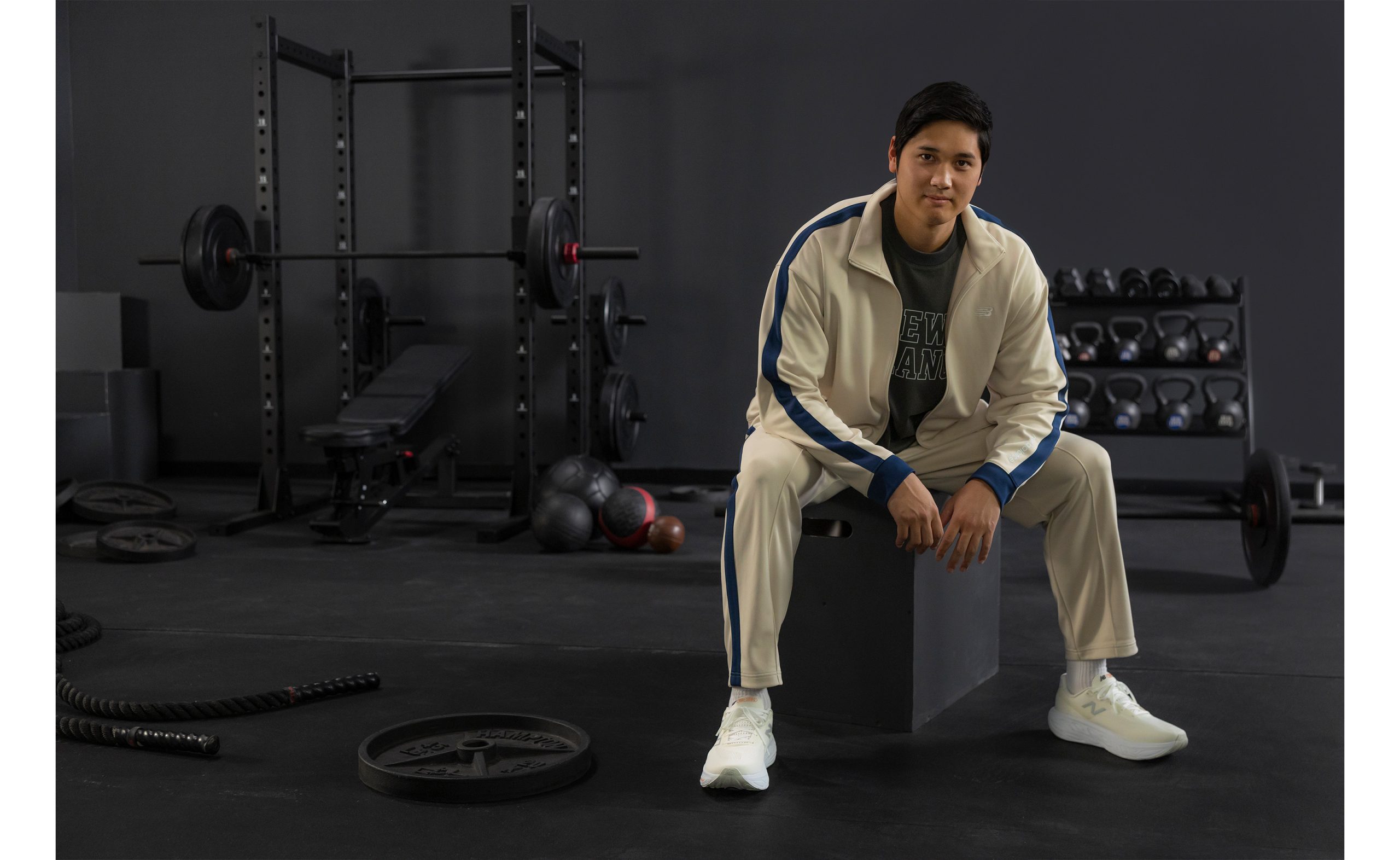 New balance ニューバランス9.0型 アスリートスタッフモデル NB公式 - ニュースリリース - 極厚、跳進。FuelCell SuperComp
