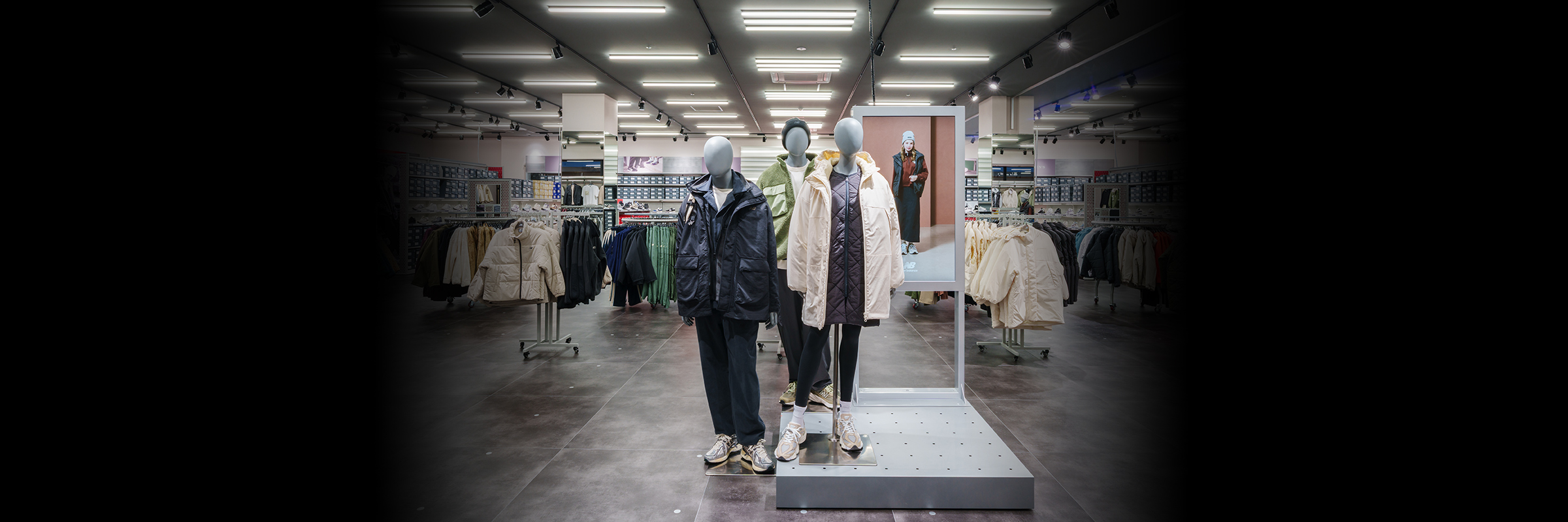 ニューバランスファクトリーストア岡崎画像_1