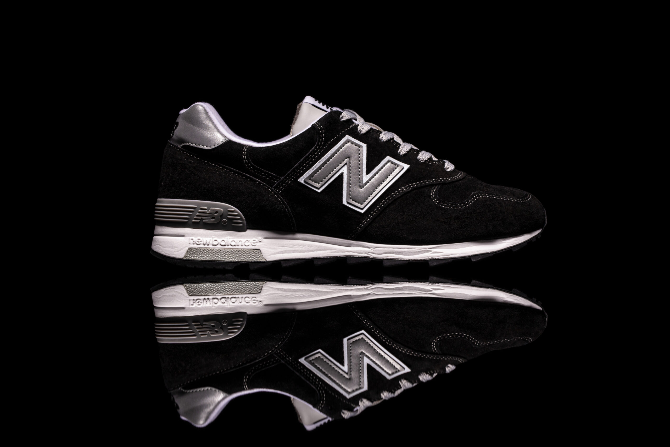 NB公式 - ニュースリリース - ニューバランスMADEの定番「1400」にブラックが登場 New Balance【公式通販】